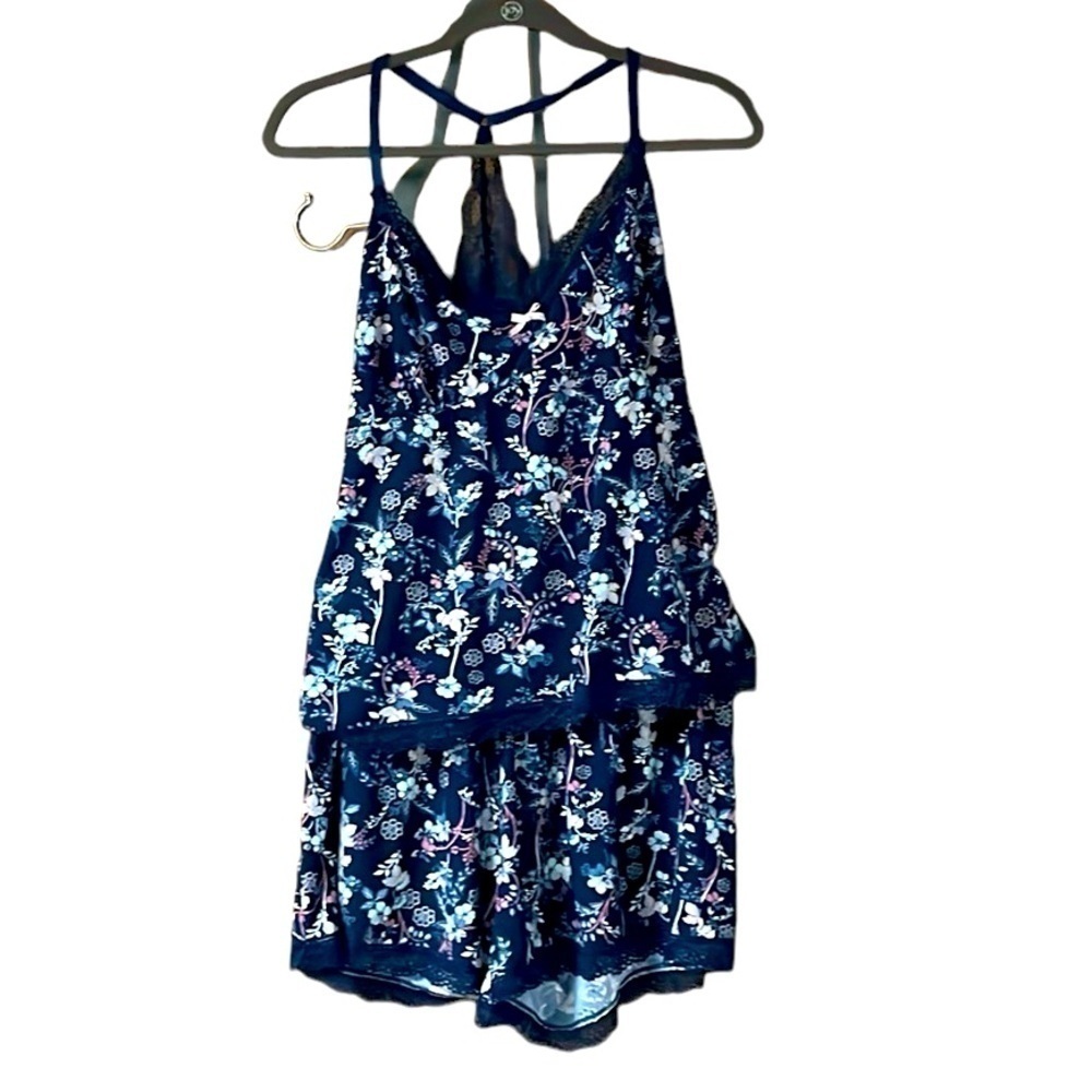 size large Maurice’s floral pj tank and shorts set